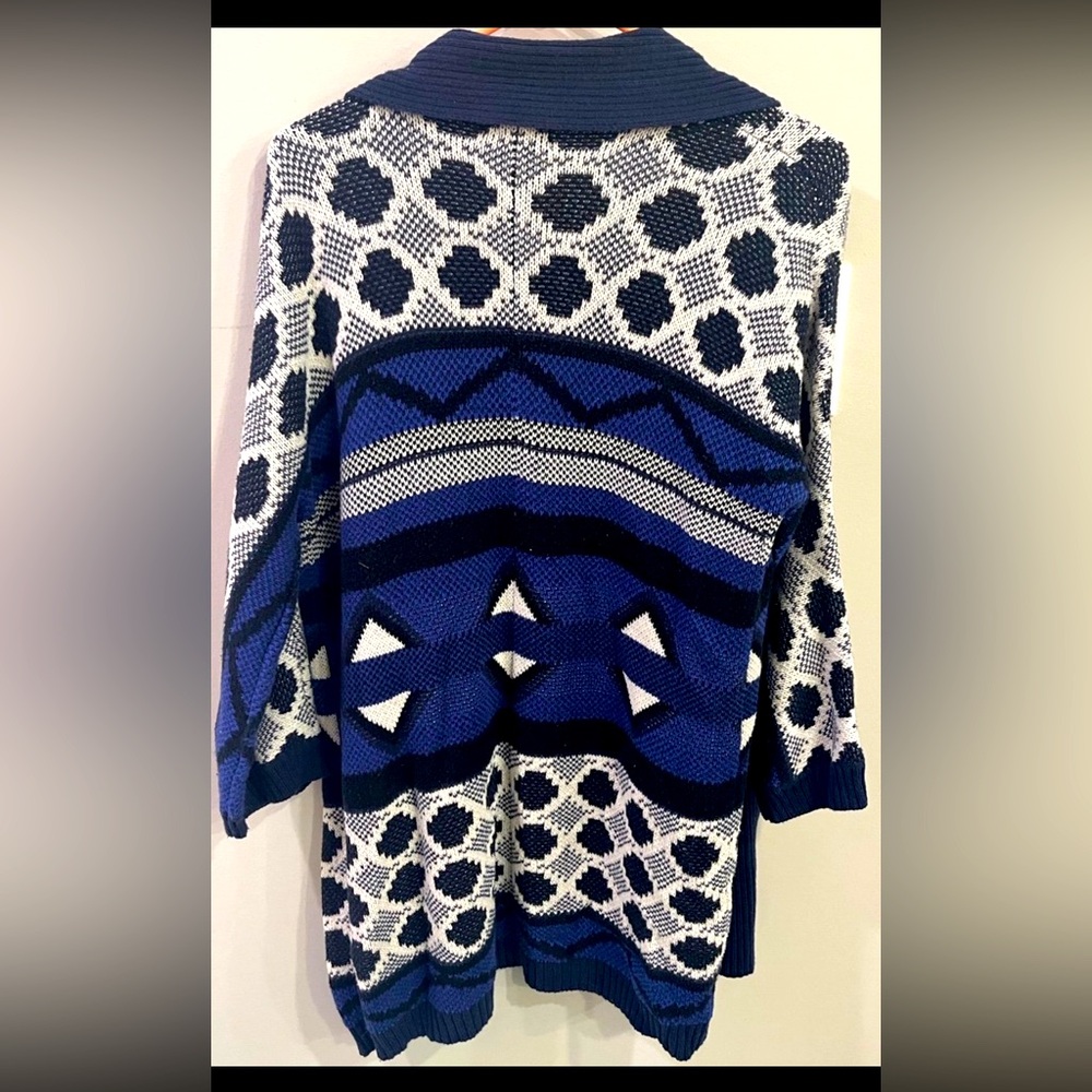 Lucky brand chunky oversize sweater- Aztec print- Dark blue, black, cream- Small